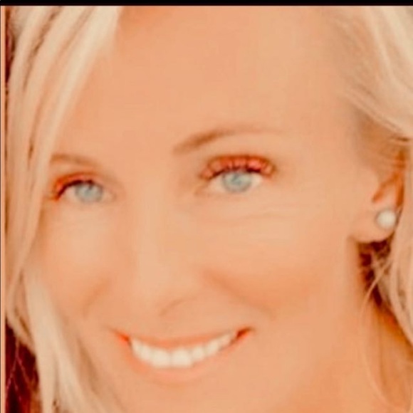 Meet your Posher, Shannon - Picture 1 of 1